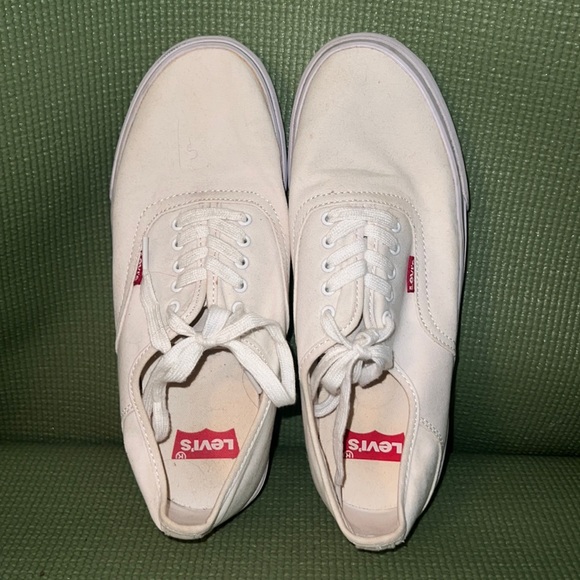 Levis Off-White Tennis Sneakers. Machine Washed Once. Worn Less Than 5 Times. - Picture 1 of 9